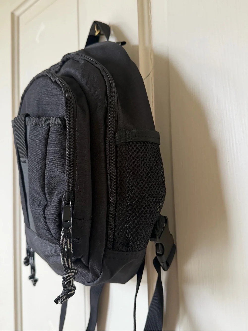 N/A compact black
